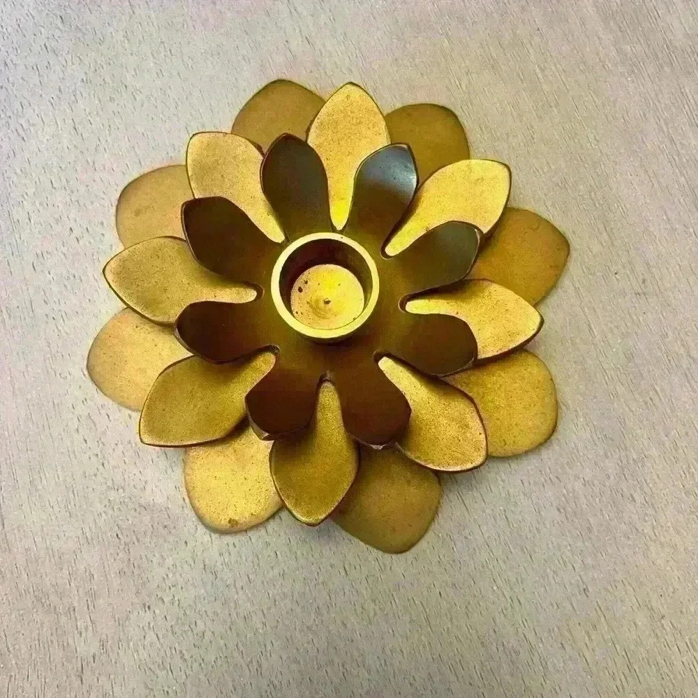 Solid Brass Floral Lotus Candleholder - Picture 2 of 6